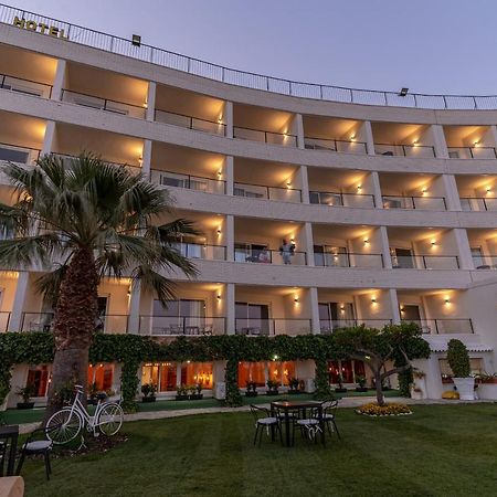 Ramada Resort By Wyndham El Puerto de Mazarrón Exterior foto