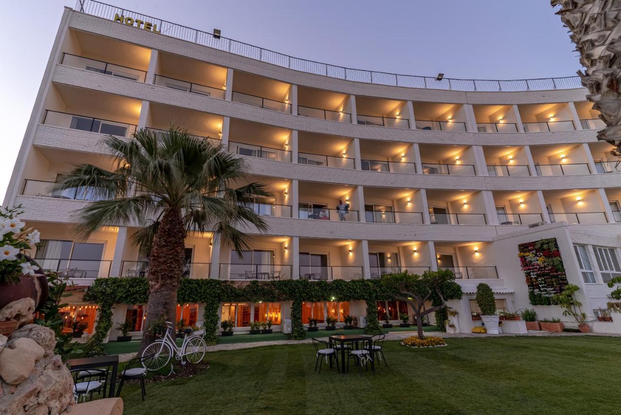 Ramada Resort By Wyndham El Puerto de Mazarrón Exterior foto